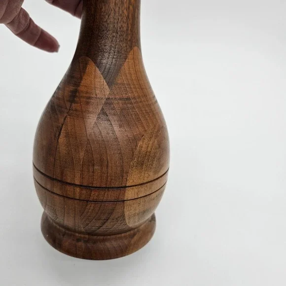 Hand Crafted Turned MCM Hardwood Vase Signed by Artist - Handcrafted Natural - Picture 5 of 14